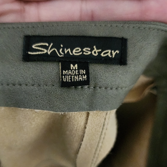 Mini Skirt - Picture 3 of 4